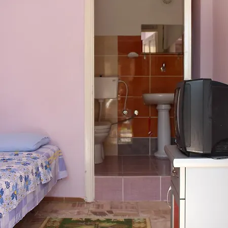 Guest house Eysan *