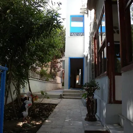 Eysan Guest house