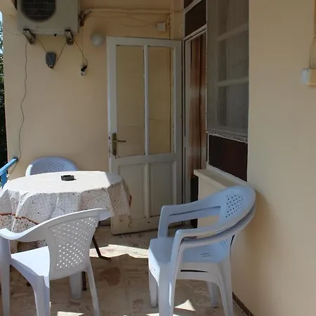 Guest house Eysan *
